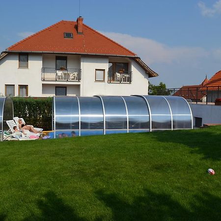 Villa Nova Heviz Luaran gambar