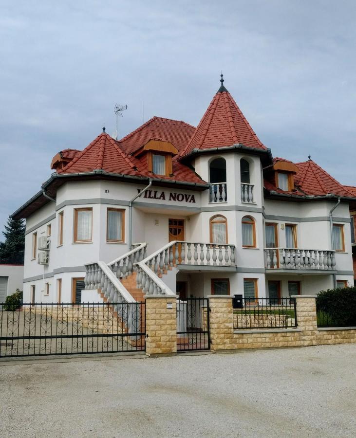 Villa Nova Heviz Luaran gambar